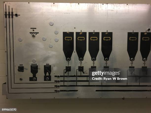 Old Switch Computer 882 Switch (Computing) Stock Photos, High-Res Pictures, and Images ...