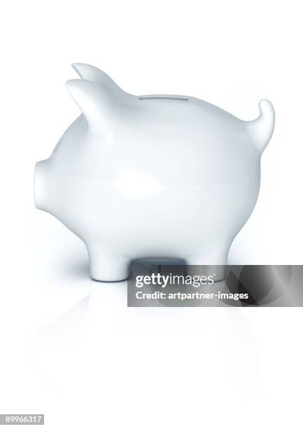 Side View Bank 610 Piggy Bank Side View Stock Photos, High-Res Pictures, and Images ...