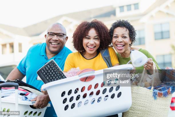 Parents Help Move Out 503 Parents Students Moving Out Stock Photos, High-Res Pictures, and ...