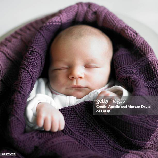 baby sleeping - david de lossy sleep stock pictures, royalty-free photos & images