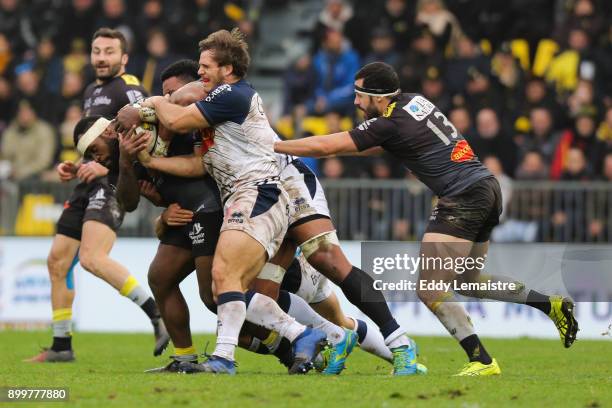 Levani Botia of La Rochelle and Facundo Bosch of Agen during the Top 14 match between La Rochelle and Agen on December 30, 2017 in La Rochelle,...