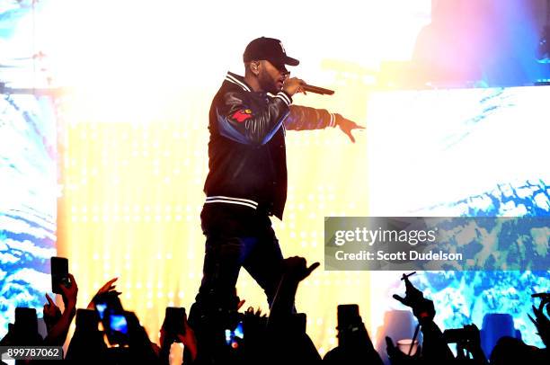 Bryson Tiller Rapper Bryson Tiller Photos Photos and Premium High Res Pictures - Getty Images