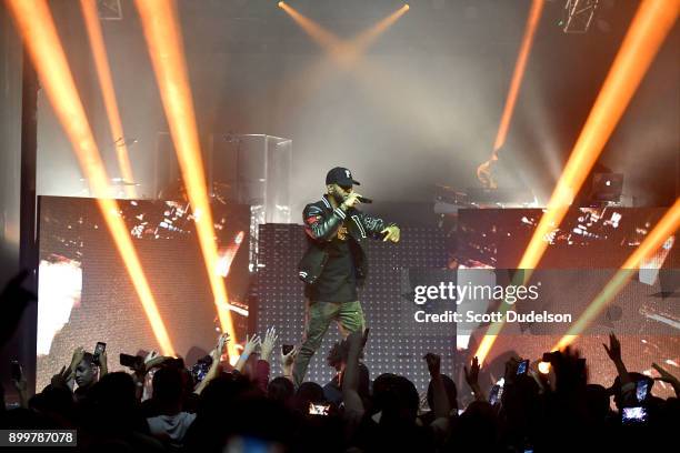 Bryson Tiller Rapper Bryson Tiller Photos Photos and Premium High Res Pictures - Getty Images