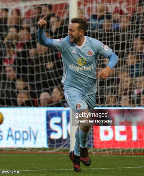Aiden McGeady of Sunderland celebrates after he scores the opening goal with a header during the Sky Bet Championship match between Nottingham Forest...