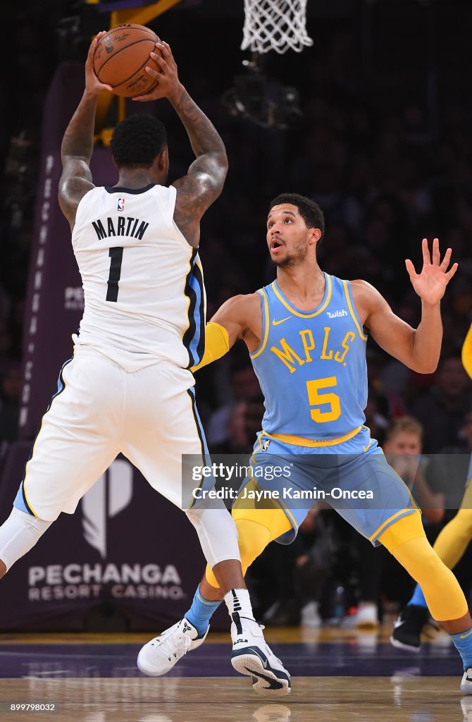 Memphis Grizzlies v Los Angeles Lakers