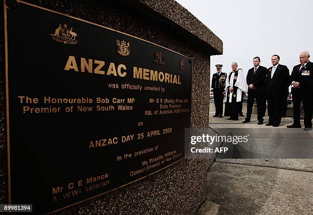 New Zealand Prime Minister John Key and and New South Wales Premier Nathan Rees take part in a wreath laying ceremony at the commemorative soldier...