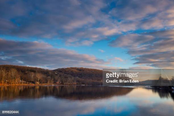 sunset over the delaware river - mt eden stock pictures, royalty-free photos & images