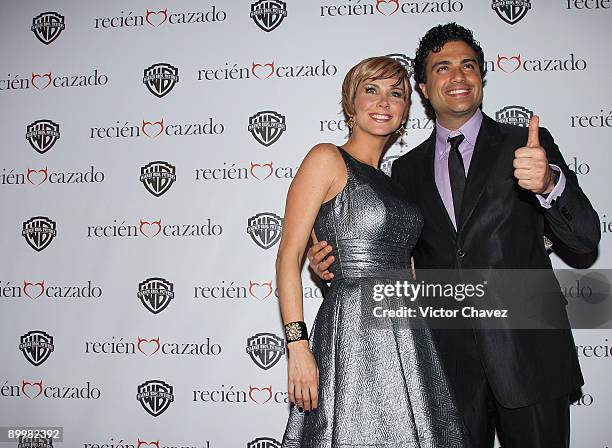 Actress Gabriela Vergara and actor Jaime Camil attend the premiere of "Recien Cazado" at Plaza Cuicuilco on August 20, 2009 in Mexico City, Mexico.