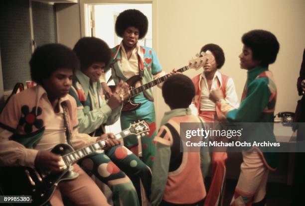 Michael Jackson Brother Randy 136 Randy Jackson (Jacksons Singer) Stock Photos, High-Res Pictures ...
