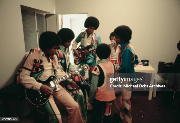 American singer Michael Jackson and the Jackson brothers backstage at the Inglewood Forum, 26th August 1973.
