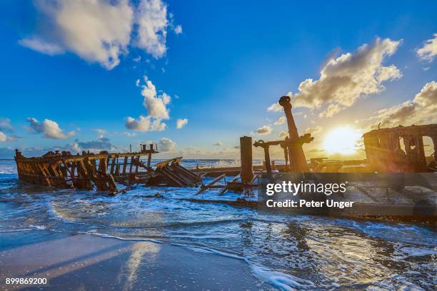 wreck of the maheno,fraser island,worlds largest sand island,queensland,australia - 1935 stock pictures, royalty-free photos & images