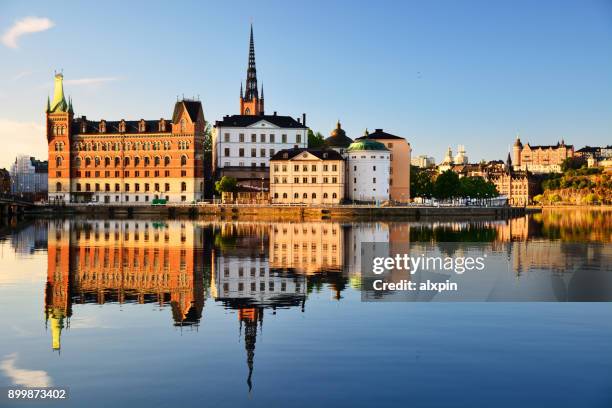 riddarholmen islet, stockholm - riddarholm church stock pictures, royalty-free photos & images