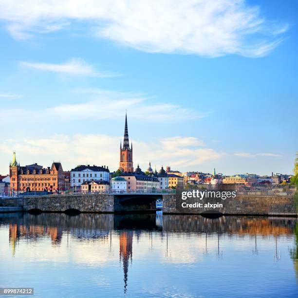 riddarholmen inselchen, stockholm - riddarholmen stock-fotos und bilder
