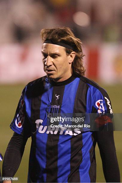 Carlos Macchi of Uruguay's Liverpool walks during a Copa Nissan Sudamericana 2009 match against Cienciano at Garcilazo de la Vega Stadium on August...