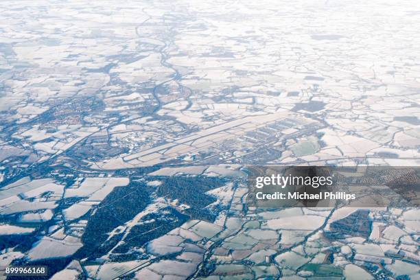 stansted and snow - stansted airport stock-fotos und bilder