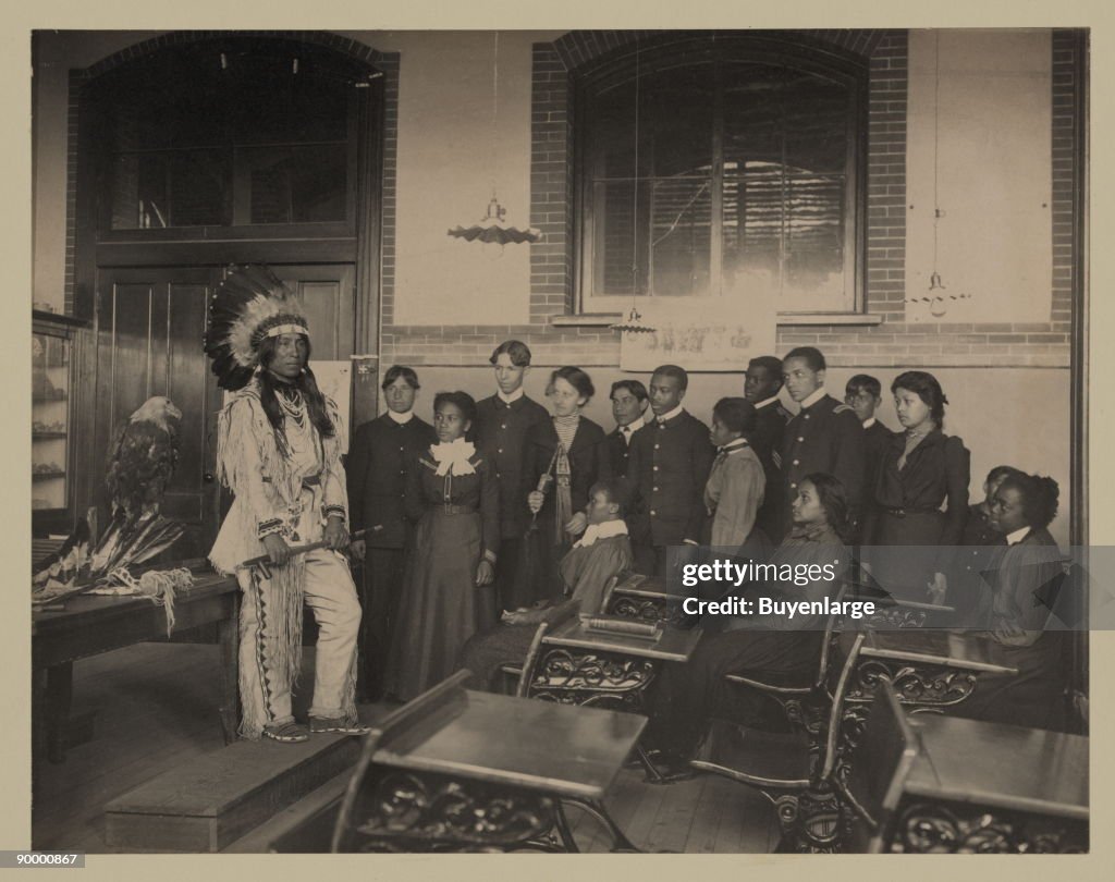 Louis Firetail in American history class, Hampton Institute