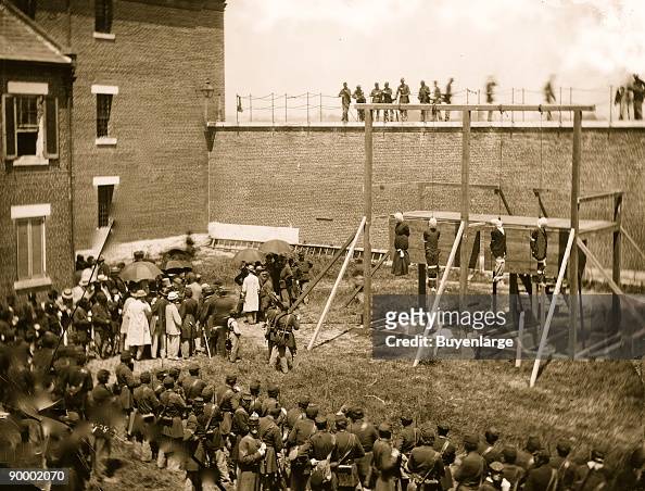 Lincoln's assassins hanged