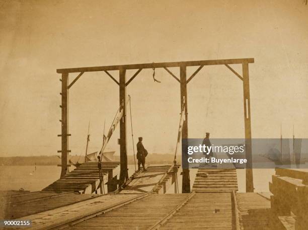 Bridges by means of which cars are loaded upon or unloaded from arks or barges