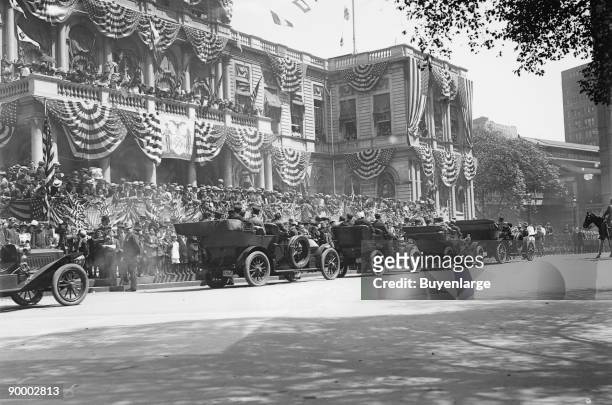 Olympic Athlete's Reception, auto arrival at flag be-decked City Hall, New York