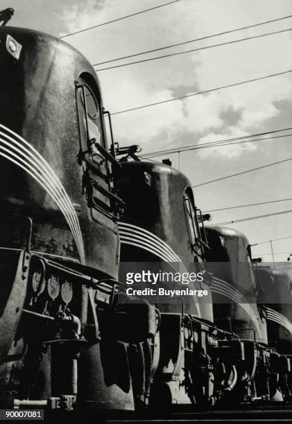 S of the Pennsylvania Railkroad echo in the birth of Diesel Locomotion