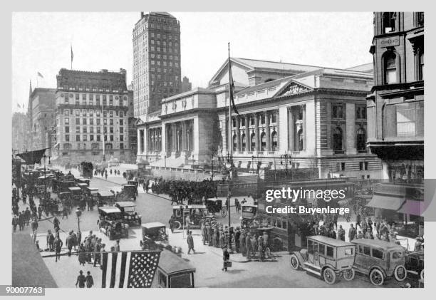 Fifth Avenue and the New York Public Library, 1911.