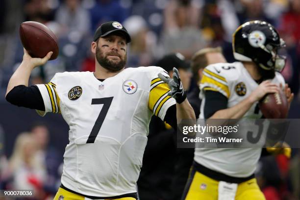 Ben Roethlisberger of the Pittsburgh Steelers throws a pass before the game against the Houston Texans at NRG Stadium on December 25, 2017 in...