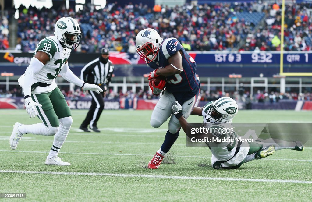 New York Jets v New England Patriots