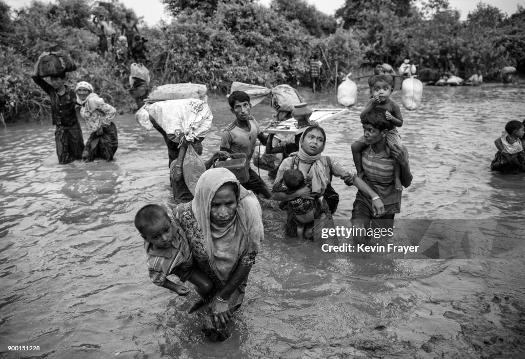 Rohingya Refugees Flee Into Bangladesh to Escape Ethnic Cleansing