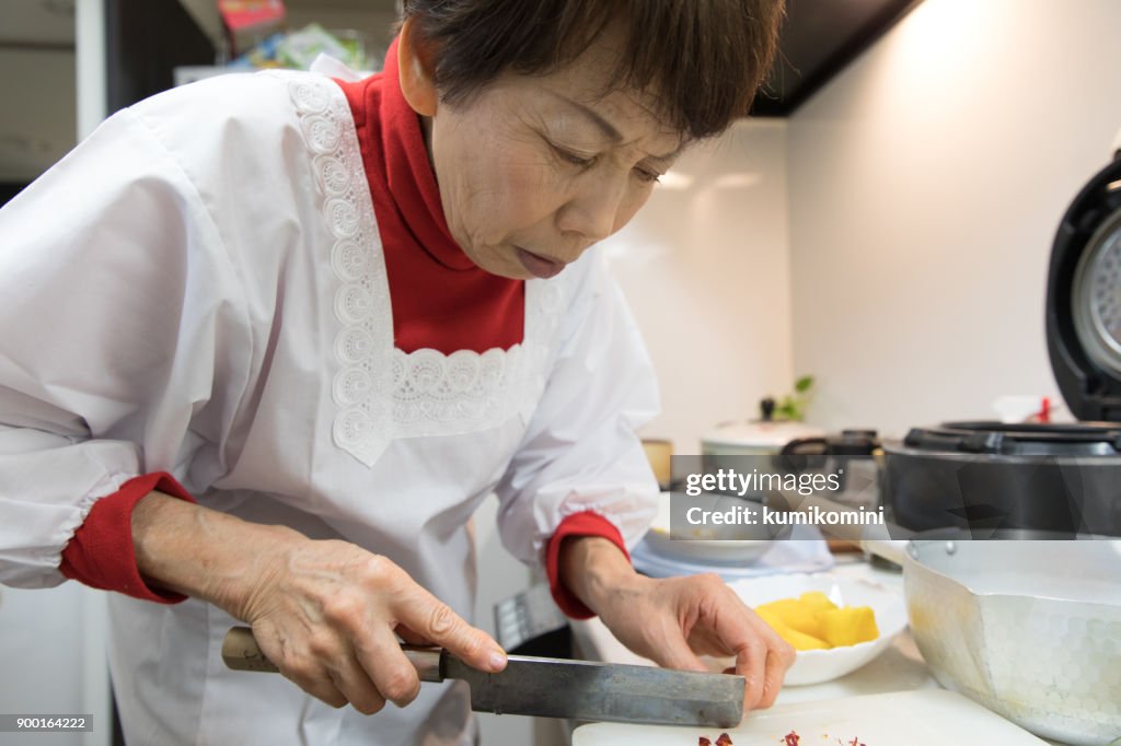 Cooking Kuri Kinton