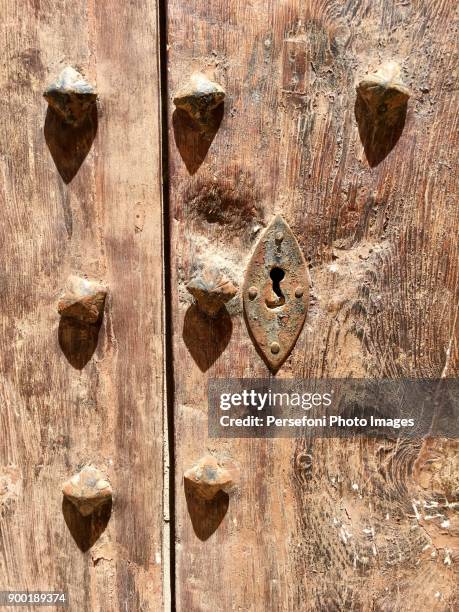 doors - front door knocker stock pictures, royalty-free photos & images