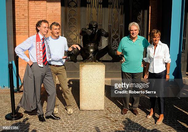 President of Bologna FC, Maurizio Cevenini, Mayor of Bologna Flavio Del Bono, Farpi Vignoli's son Massimo Vignoli, and President of the City Council,...