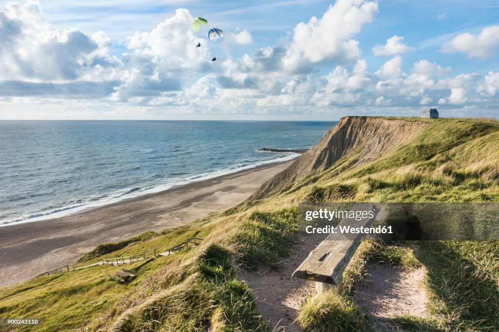 Denmark, Bovbjerg, paragliders at the coast