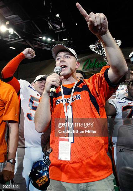 Spokane Shock owner Brady Nelson addresses the crowd after his team's 74-27 victory over the Wilkes-Barre/Scranton Pioneers in the AFL2 ArenaCup 10...
