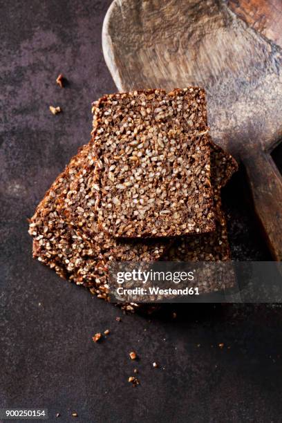 coarse rye whole meal bread - vollkornbrot stock-fotos und bilder