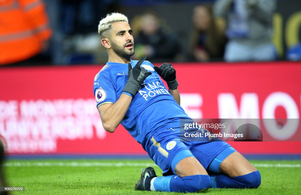 Leicester City v Huddersfield Town - Premier League