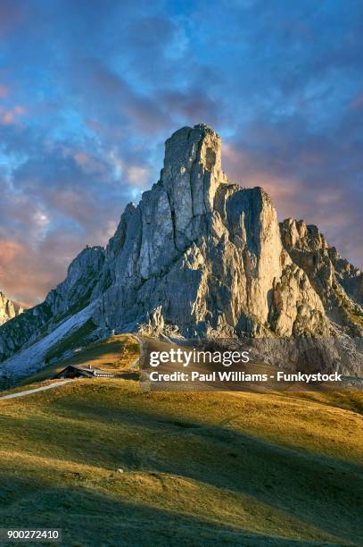 nuvolau mountain, monte nuvolau, giau pass, passo di giau, colle santa lucia, dolomites, belluno, italy - colle santa lucia stock pictures, royalty-free photos & images