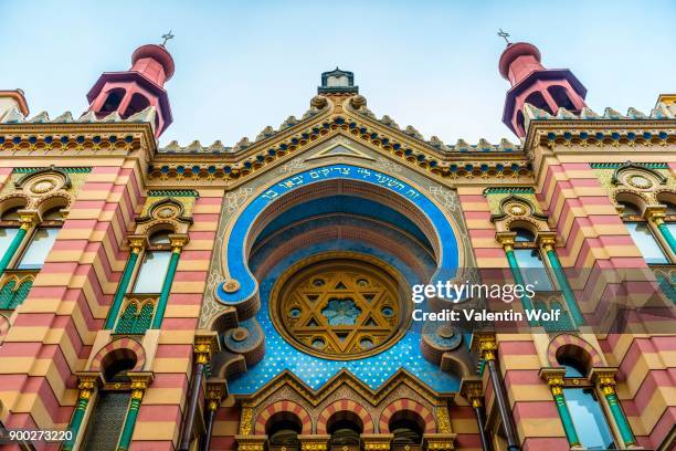 jerusalem synagogue, jeruzalemska synagoga, formerly jubilee synagogue, west facade, prague, hlavni mesto praha, bohemia, czech republic - synagogue stock-fotos und bilder