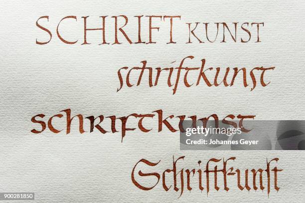 Incular Script Gothic Lettering Font Stockfoto's en -beelden - Getty Images