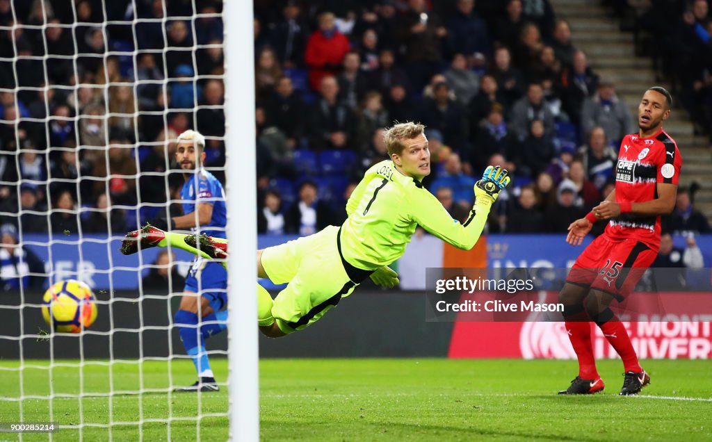 Leicester City v Huddersfield Town - Premier League