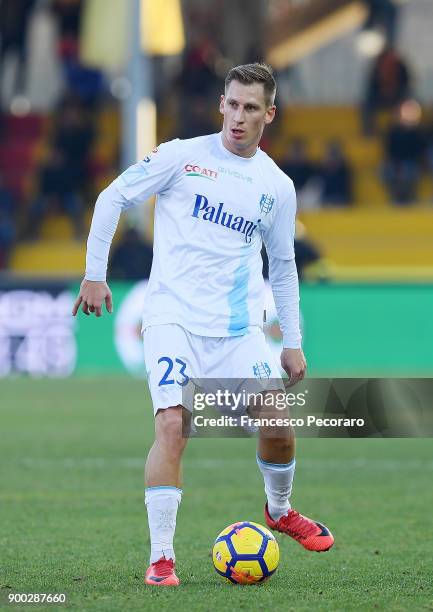 Valter Birsa of AC Chievo Verona in action during the serie A match between Benevento Calcio and AC Chievo Verona at Stadio Ciro Vigorito on December...