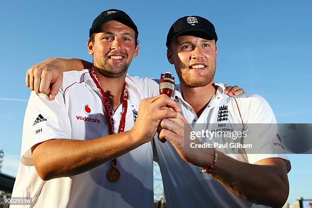 Steve Harmison and Andrew Flintoff of England lift the Ashes Urn after winning the npower 5th Ashes Test Match between England and Australia at The...