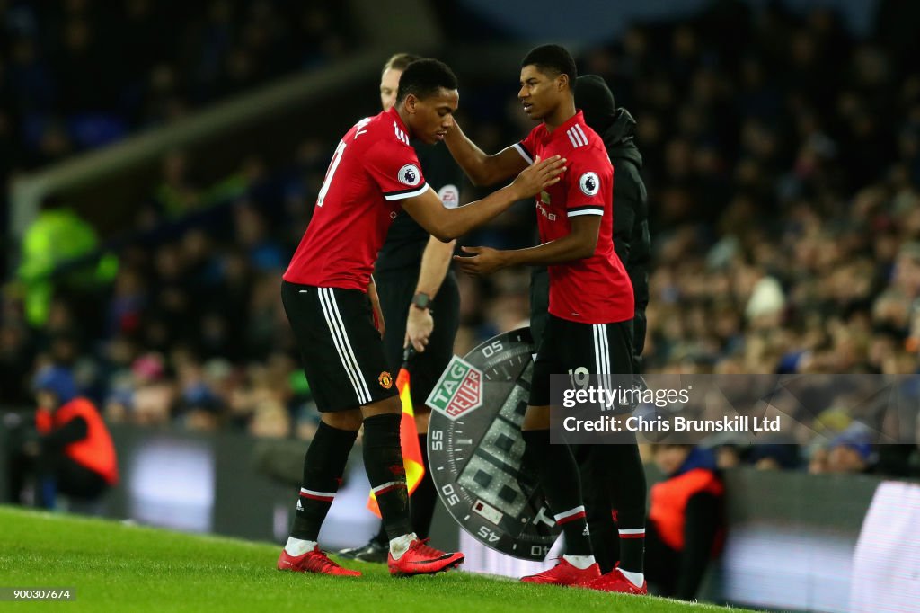 Everton v Manchester United - Premier League