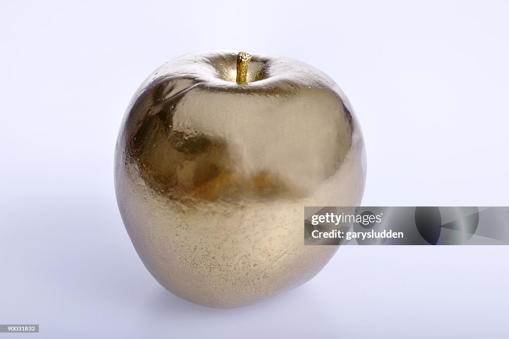Gold apple