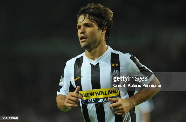 Ribas Da Cunha Diego of Juventus in action during the Serie A match between Juventus FC vs AC Chievo Verona at Olimpico Stadium on August 23, 2009 in...