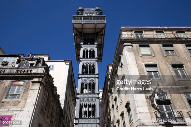 elevator, passenger elevator, elevador de santa justa, lisbon, portugal - elevador de santa justa stockfoto's en -beelden
