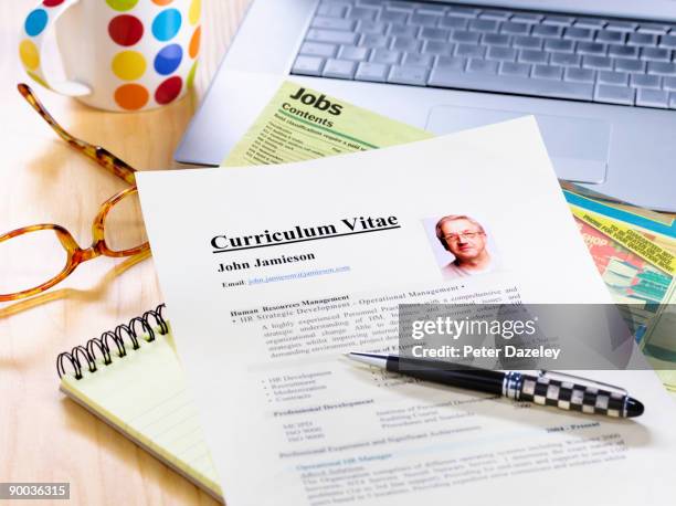 senior job searcher's resume cv. - cv bildbanksfoton och bilder