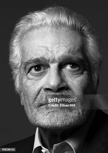 Actor Omar Sharif poses at a portrait session for Entertainment Weekly Magazine in Los Angeles, 2004.