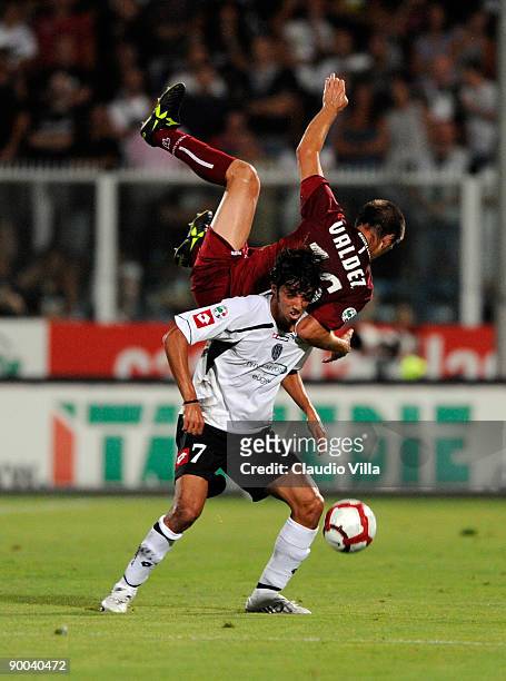 Carlos Valdez of Reggina and Ezequiel Schelotto of Cesena during the Serie B match between Cesena and Reggina at Dino Manuzzi Stadium on August 24,...