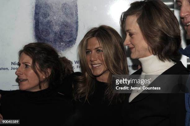 Nicole Holofcener, director of "Friends with Money", Jennifer Aniston and Joan Cusack