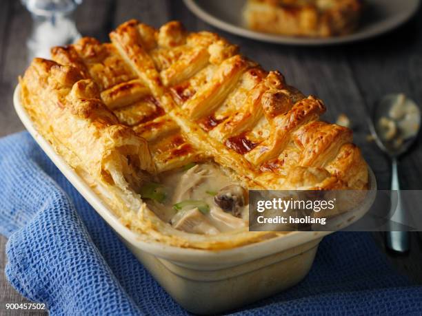 chicken mushroom leek pie - mushroom pie stock pictures, royalty-free photos & images